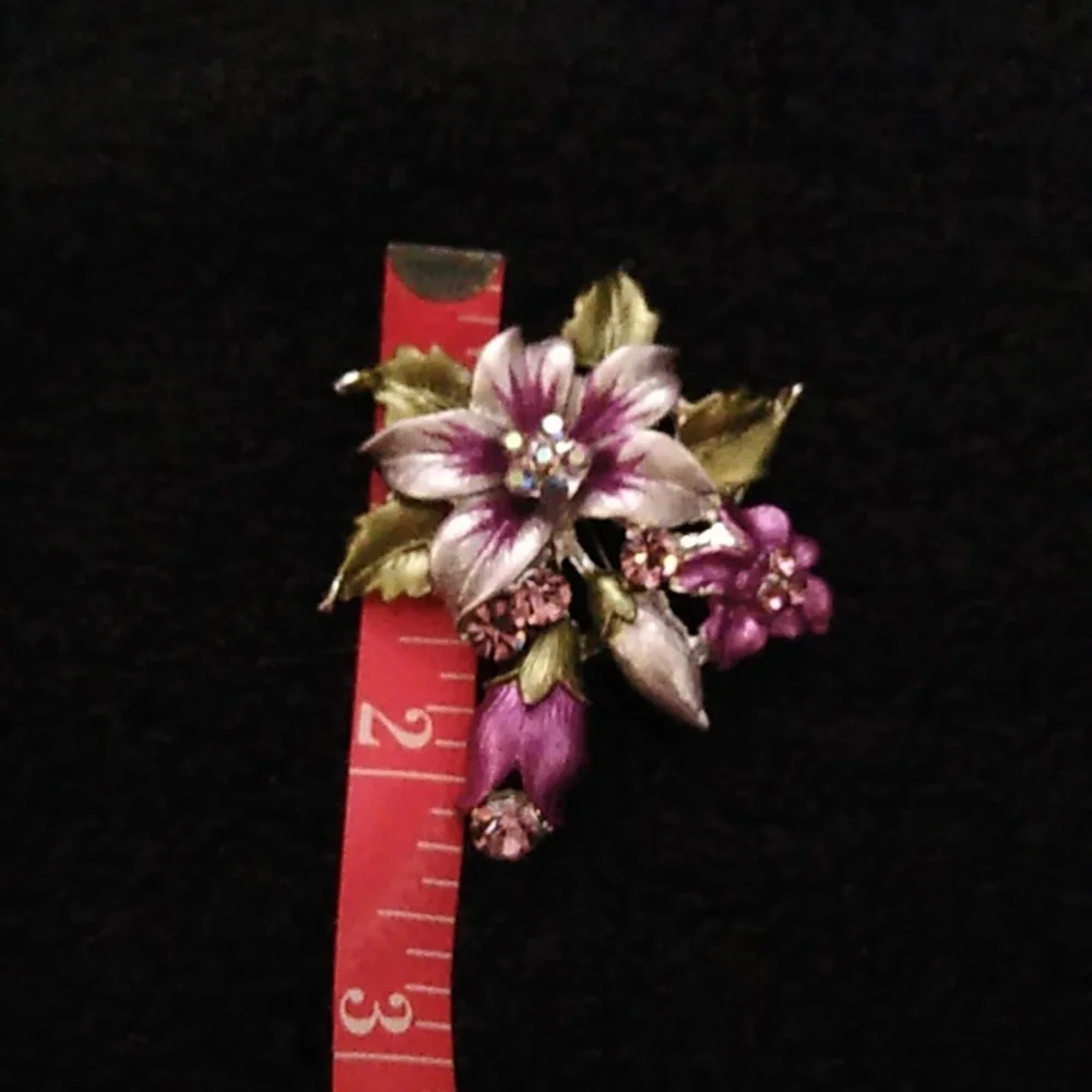 3/$20 Metal Flower Brooch